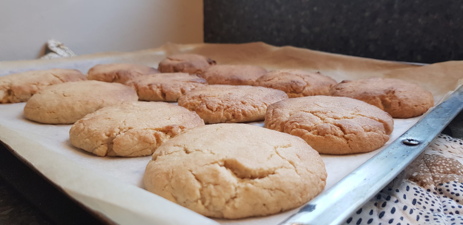 Tudor Meals: Shrewsbury Biscuits - The Tudor Society